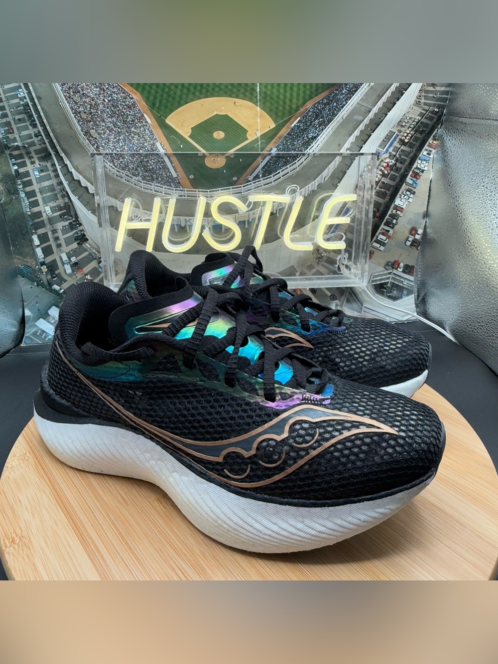 Saucony Endorphin Pro 3 ‘Black Goldstruck’ Women’s Sz 9